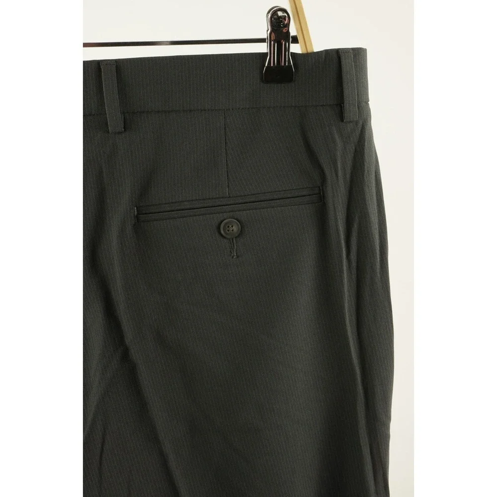 Perry Ellis please check