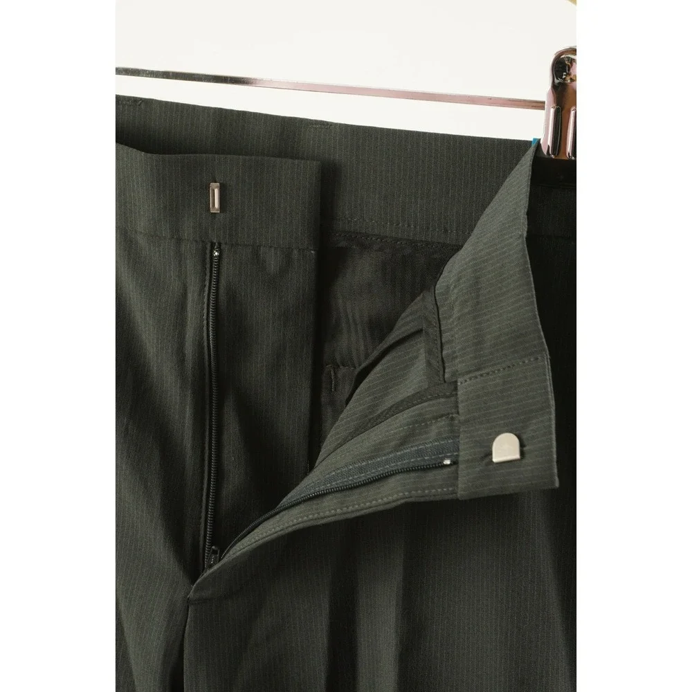 Perry Ellis please check