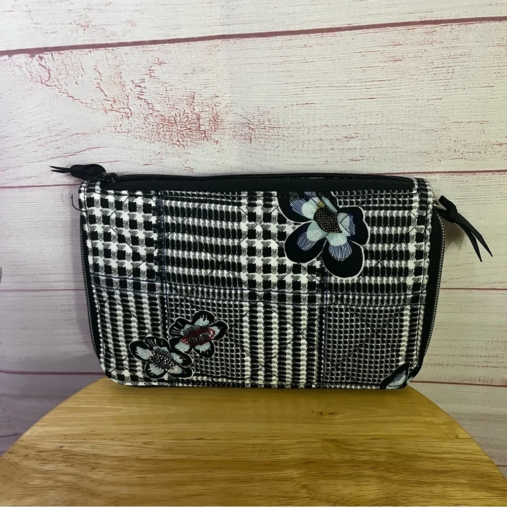 Vera Bradley **no plenty carry