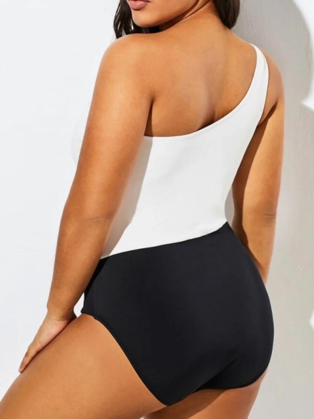 Meet.Curve stylish women’s