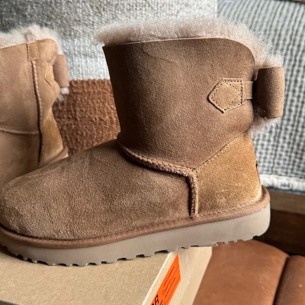 UGG short boots