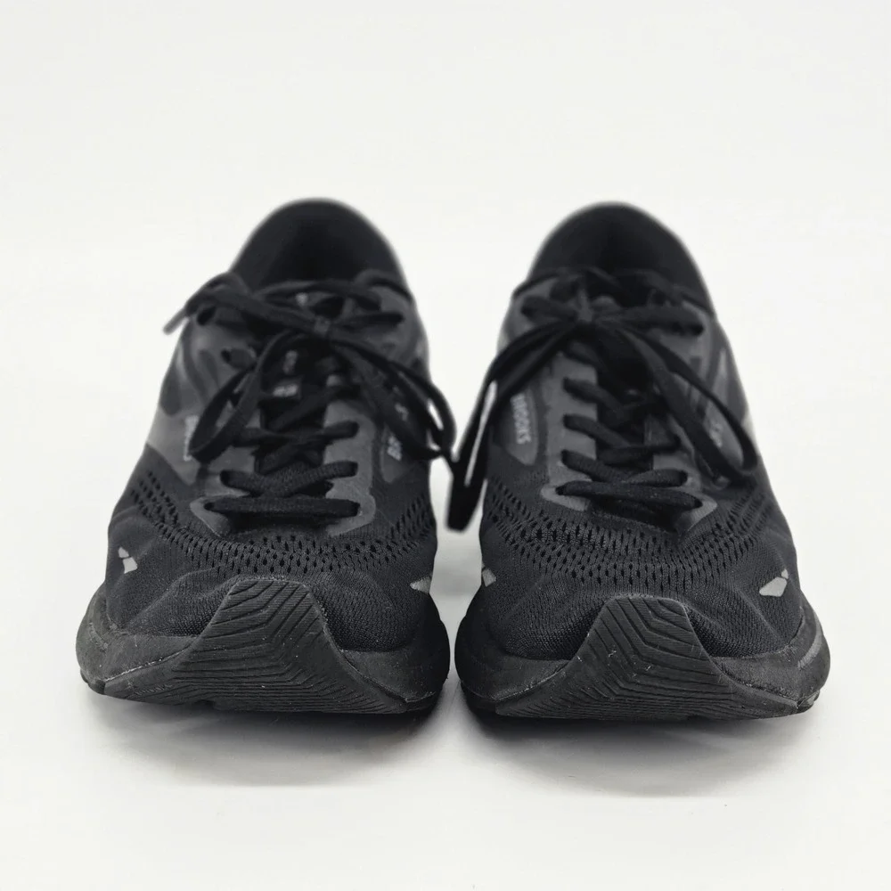Brooks triple black
