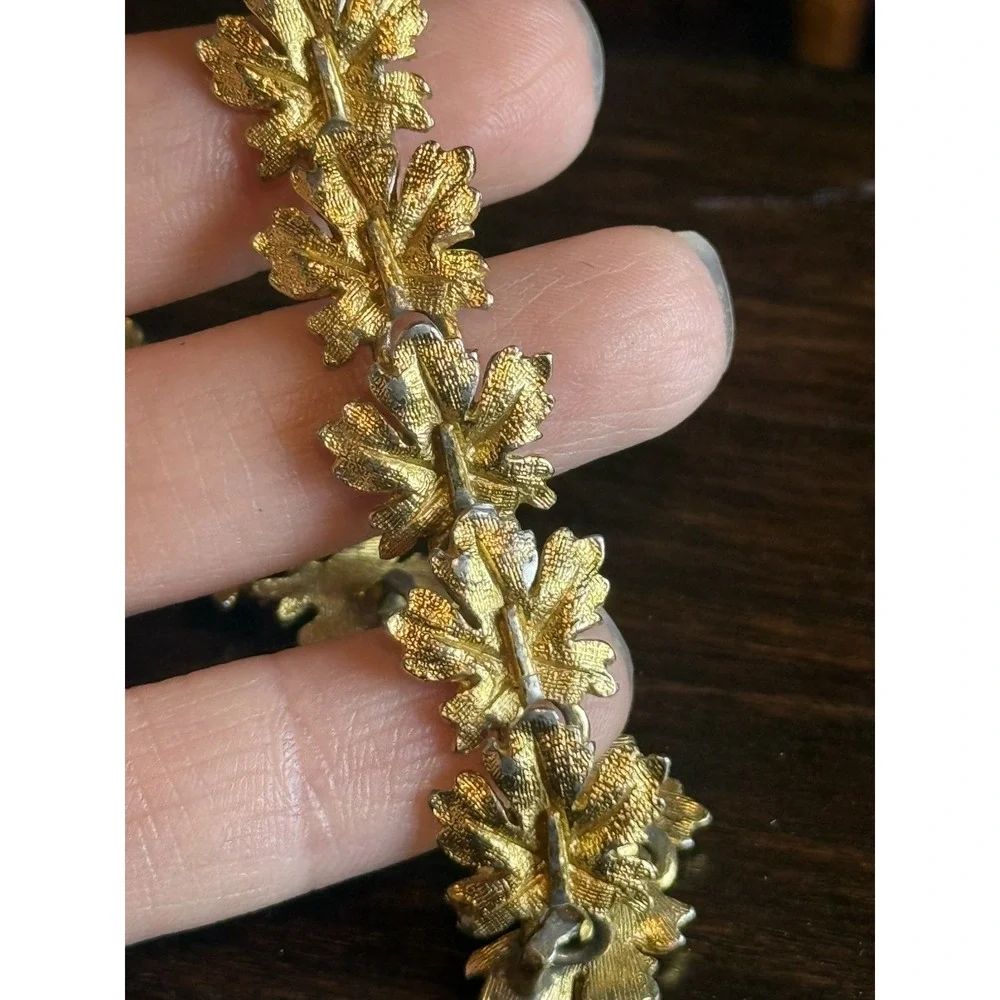 Vintage Napier Gold Tone Leaf‎ Link Bracelet Signed Textured Botanical Design