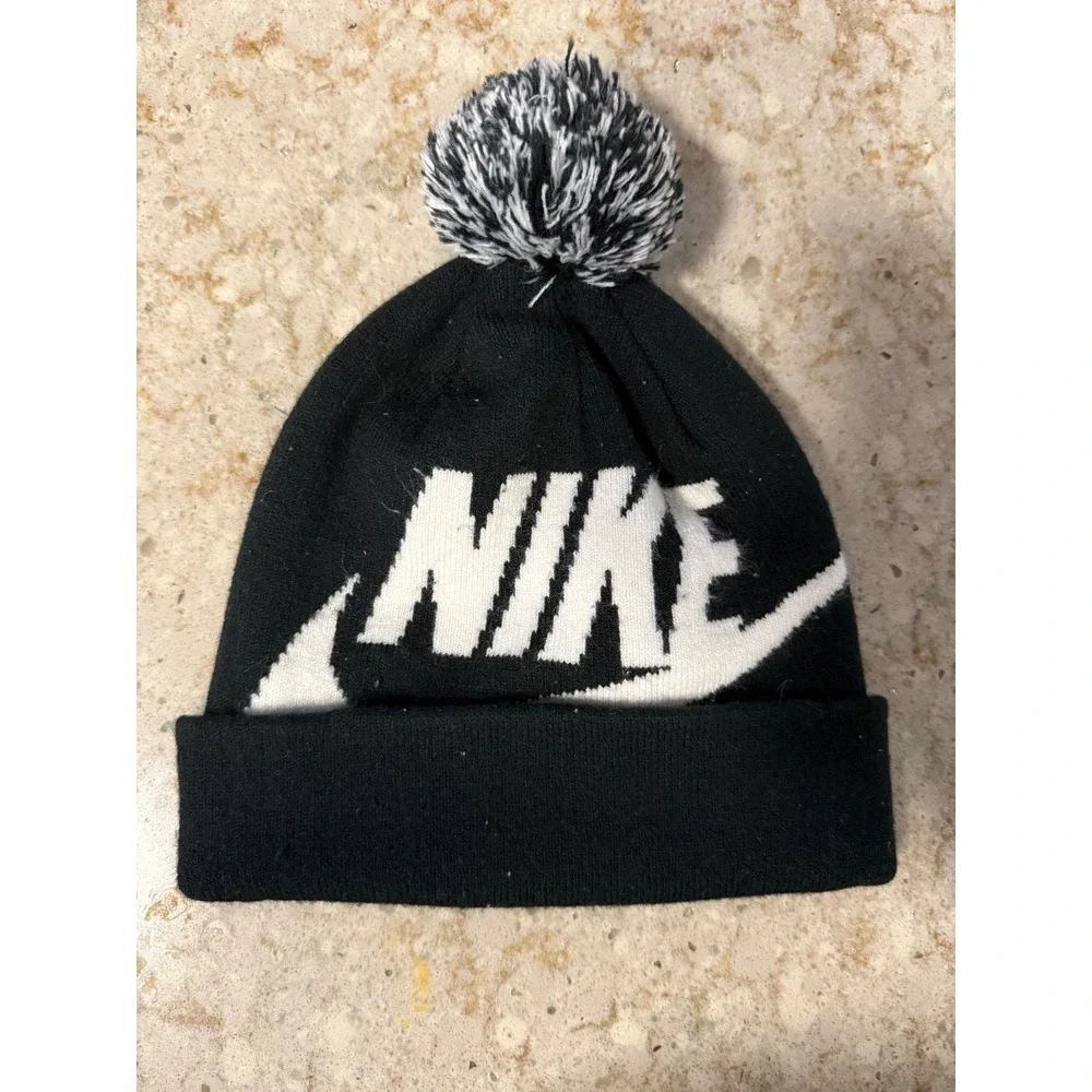 Nike Youth Pom Beanie Hat Black White Oversized Logo Knit‎ Cap 2695-023