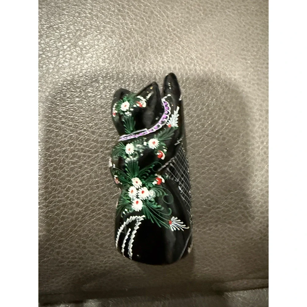 N/A free black
