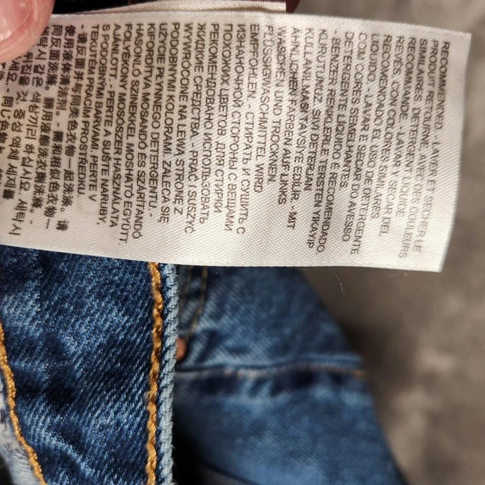 Levis crafted comfort