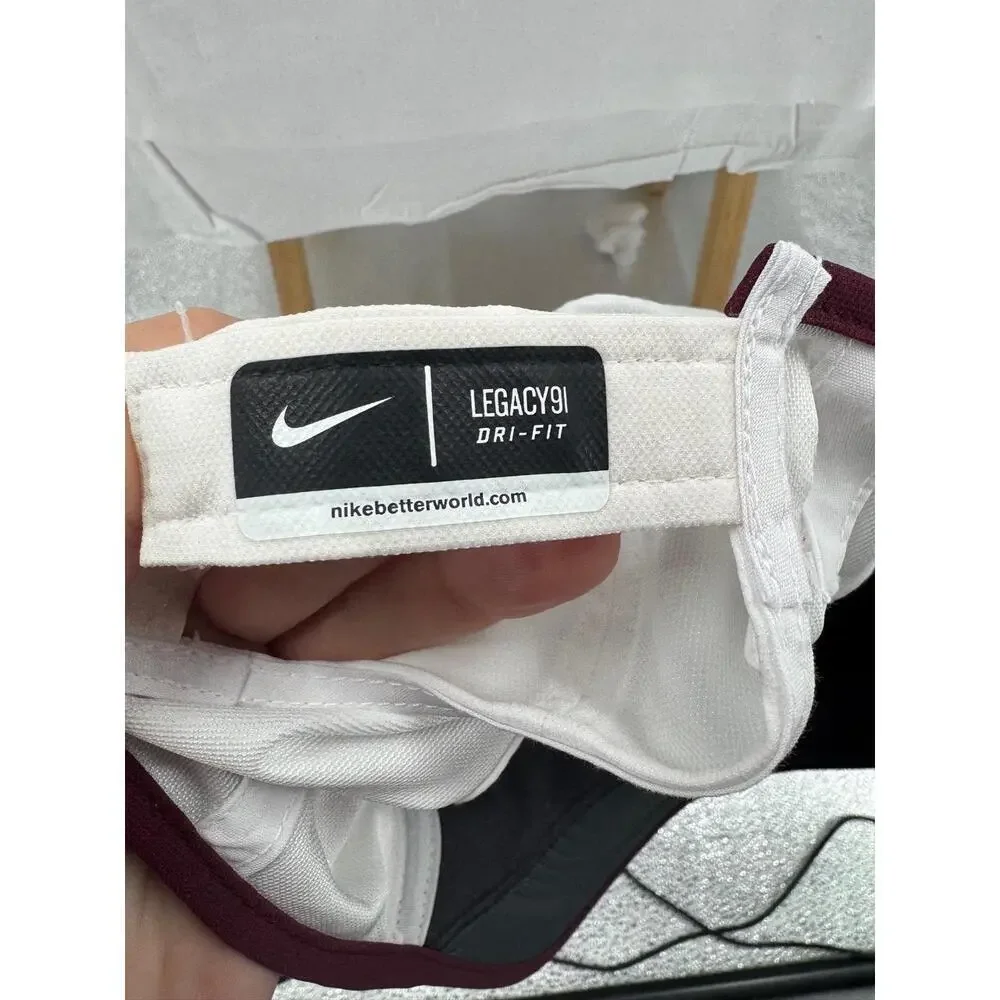 Nike featuring size