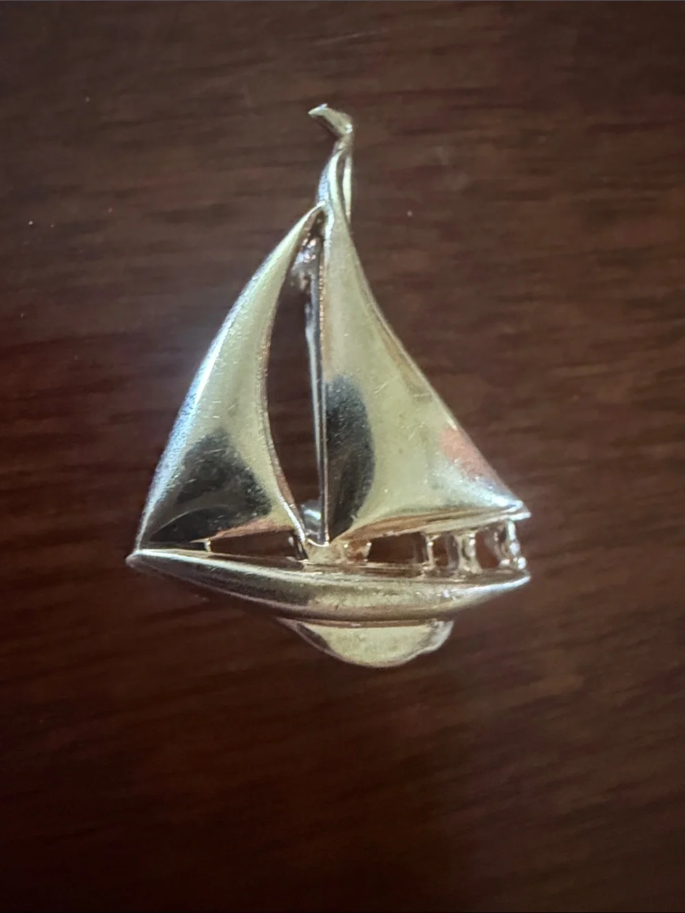 Vintage B.A. Ballou & Co. 12K gold sailboat pin/brooch