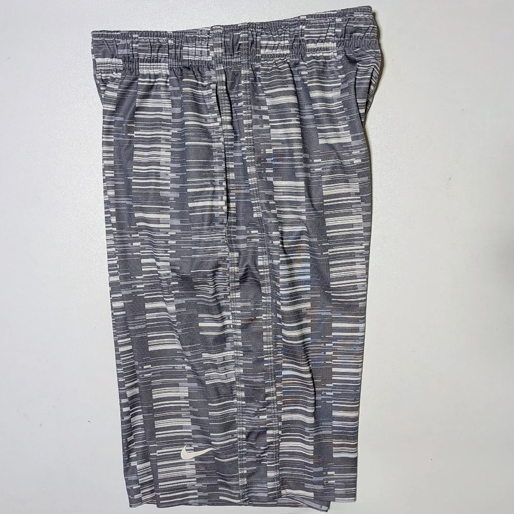 Nike boy dri