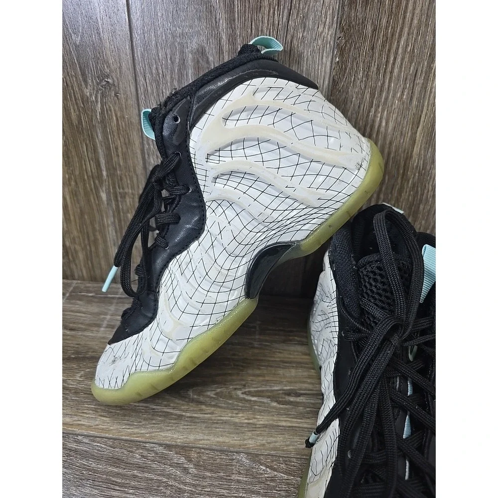 Nike‎ Little Posite One Foamposite warped Grid GS CW1596-005 4.5y