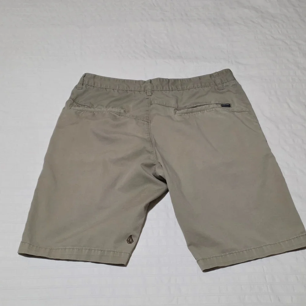 Volcom men khaki