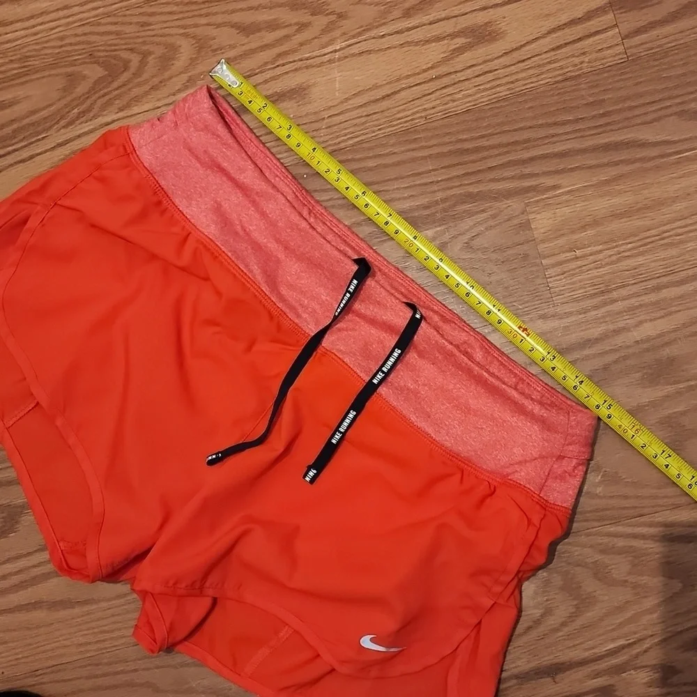 Nike pockets excellent liner