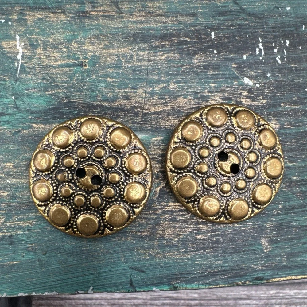 Vintage Gold Tone Buttons Beaded Texture Flat Sewing  Large Coat Craft 1940's