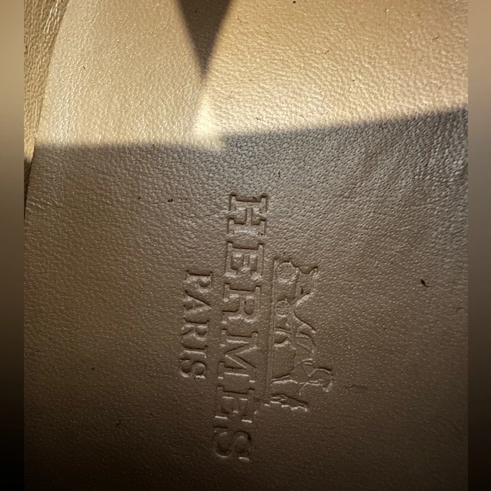 Hermes authentic hermēs