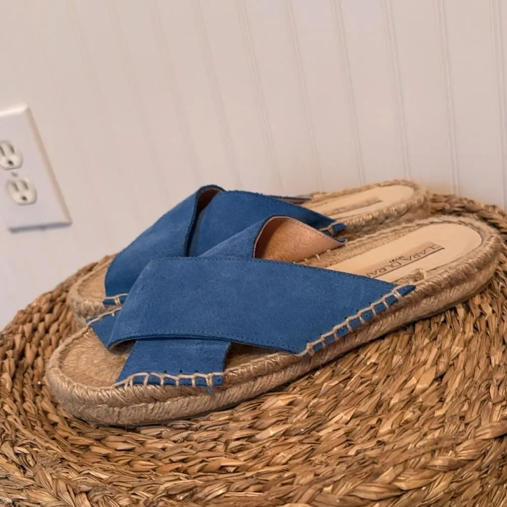 clara duran stylish blue