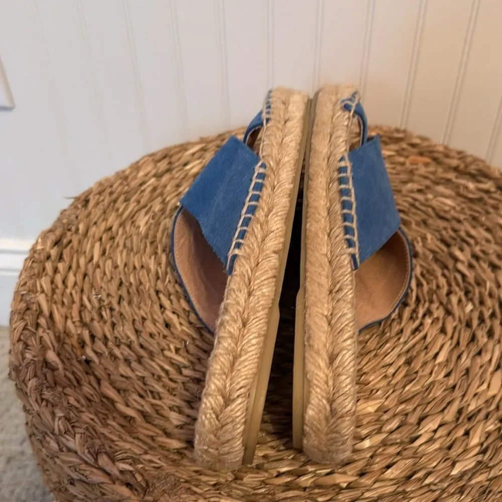 clara duran stylish blue