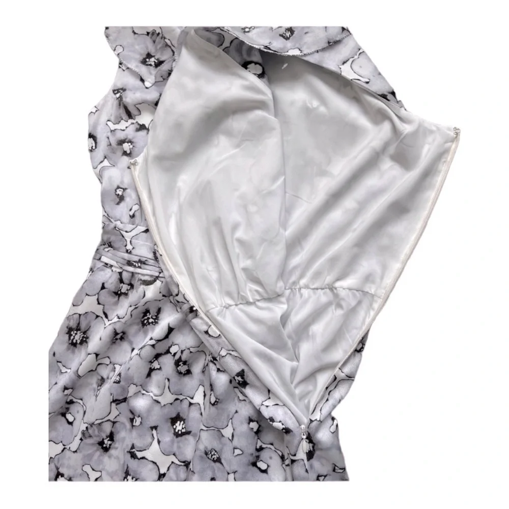 Banana Republic white grey