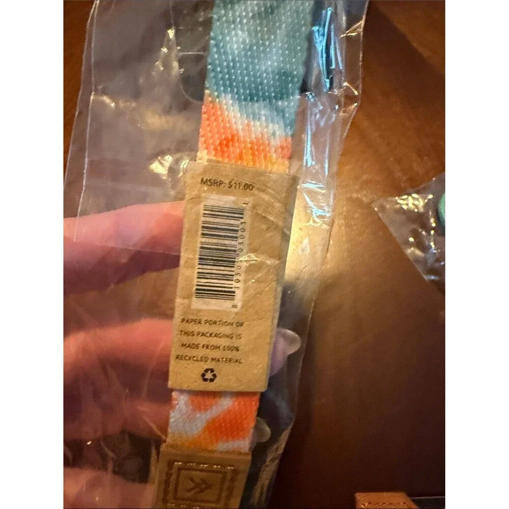Unbranded compact card