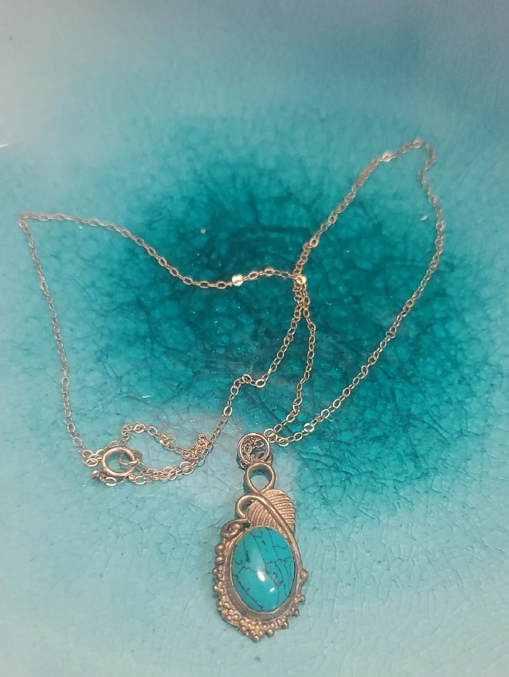 Turquoise Stone Pendant Necklace - Gold Tone - D