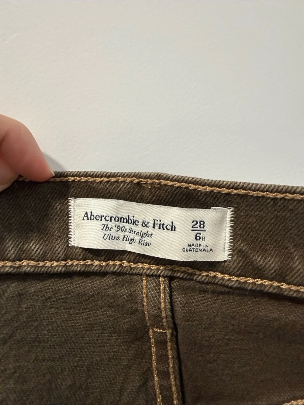 Abercrombie & Fitch classic brown