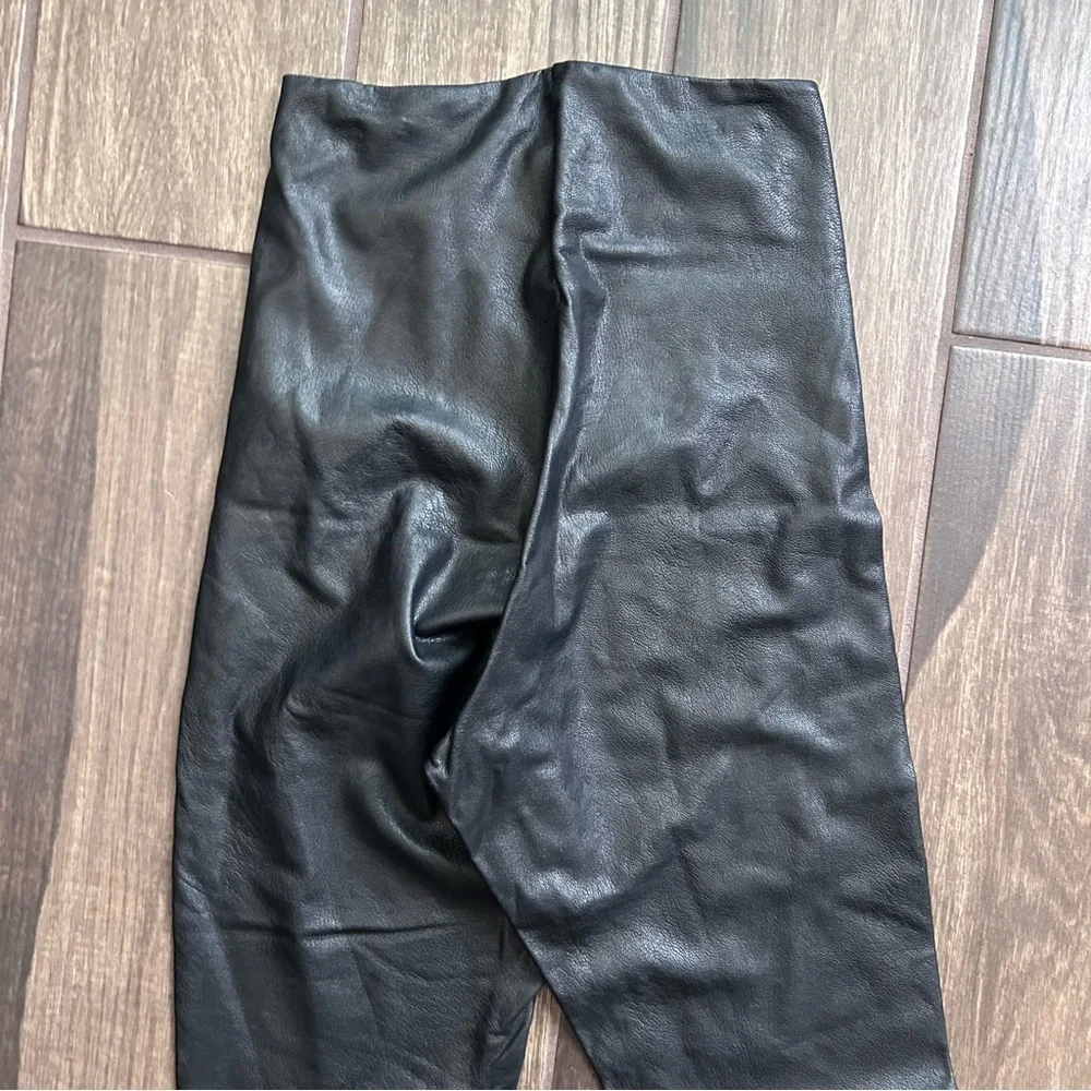 Commando faux leather