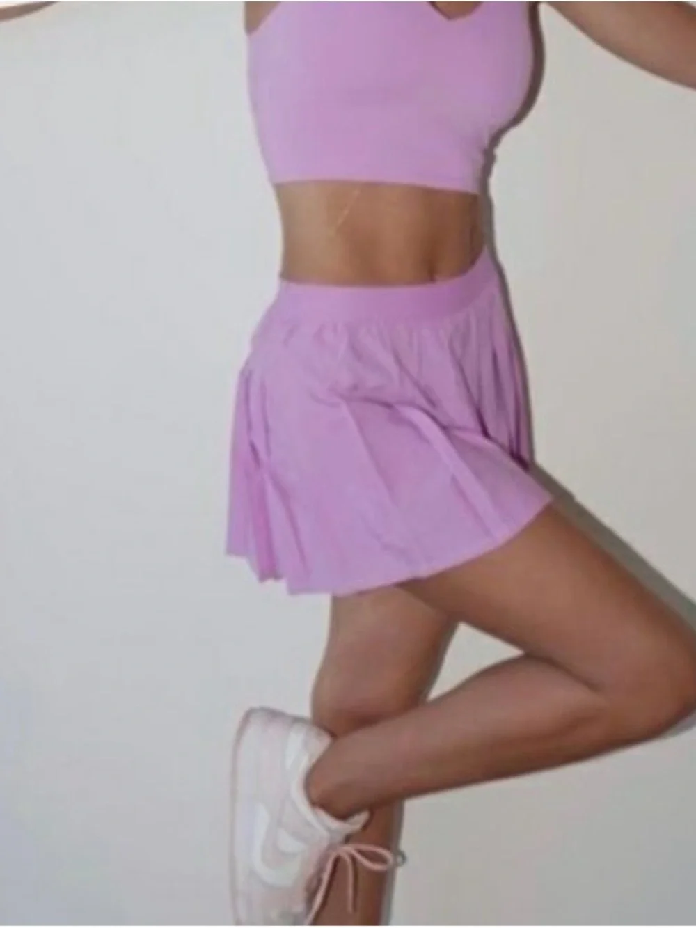 ALO Yoga light purple