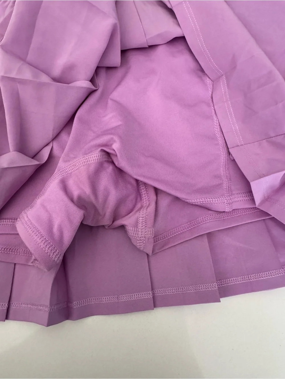 ALO Yoga light purple