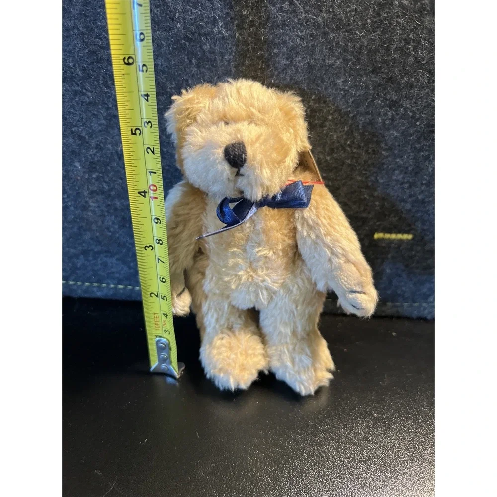 Boyds Bears cuddly ideal