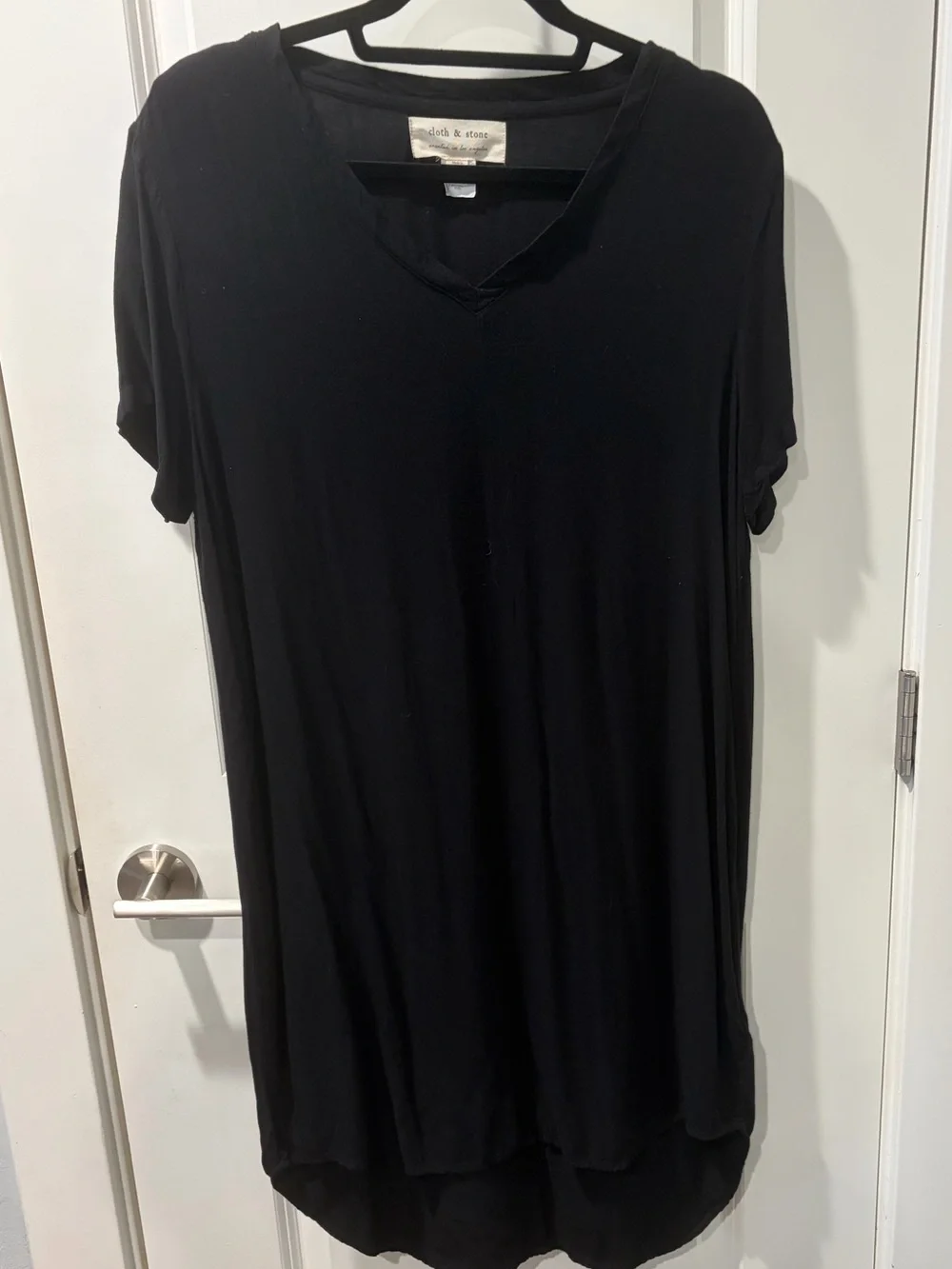 Anthropologie lightweight neck rounded
