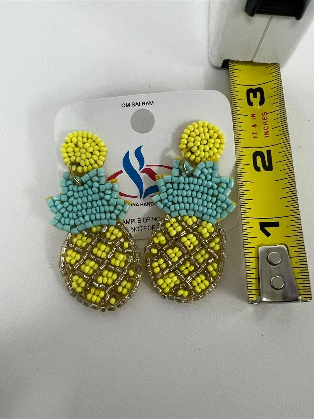 N/A yellow turquoise