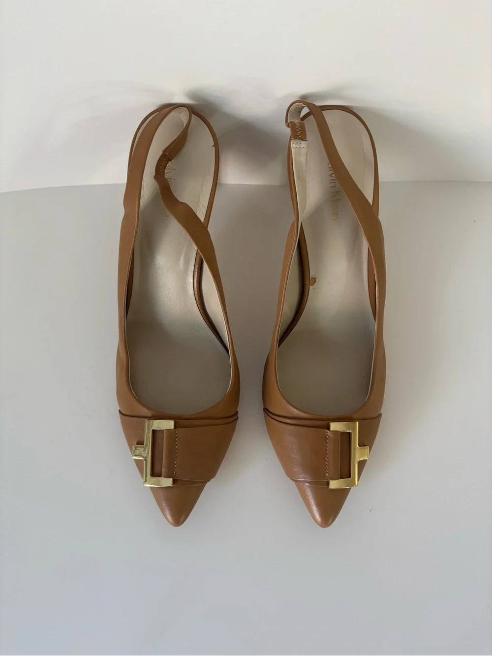 Calvin Klein elegant tan