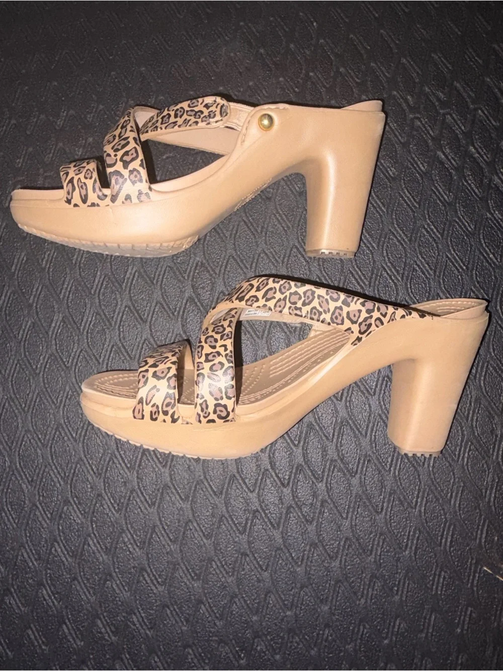 CROCS women cyprus
