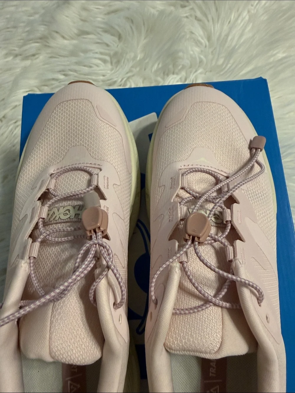 Hoka women pale