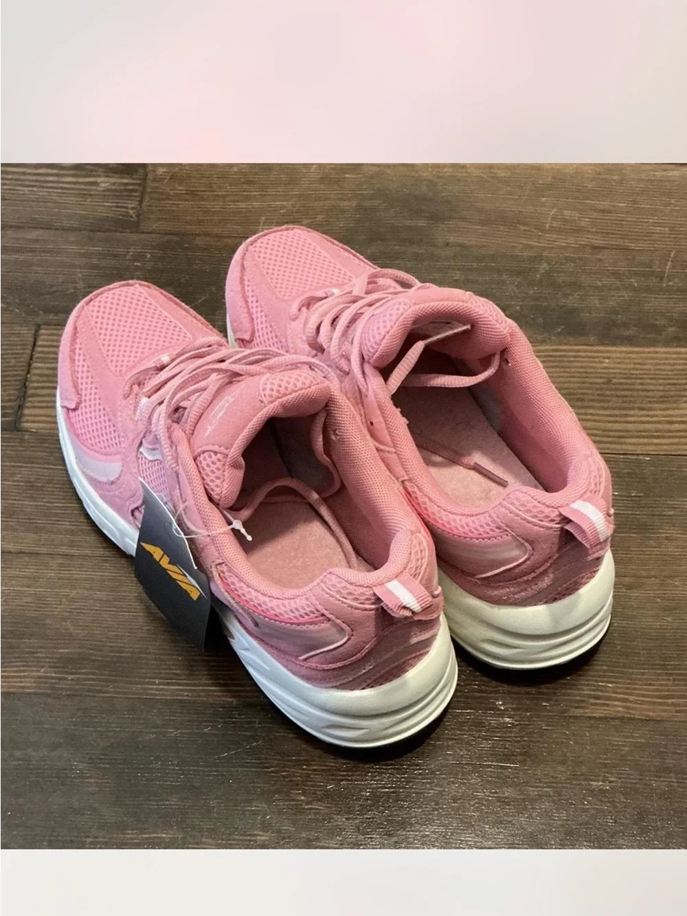 Avia lightweight athletic