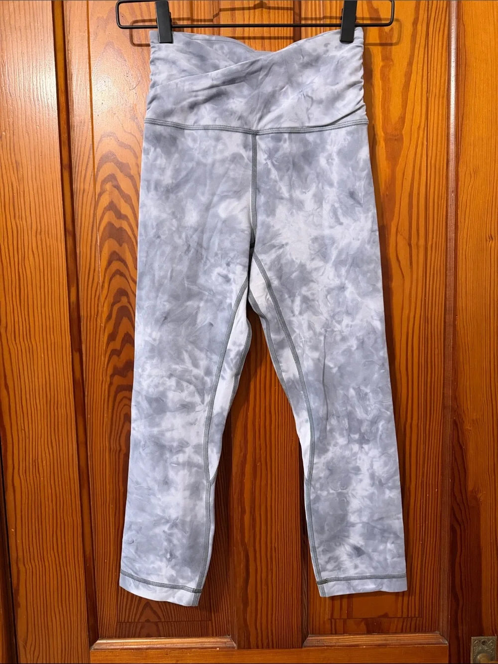 lululemon athletica excellent pre