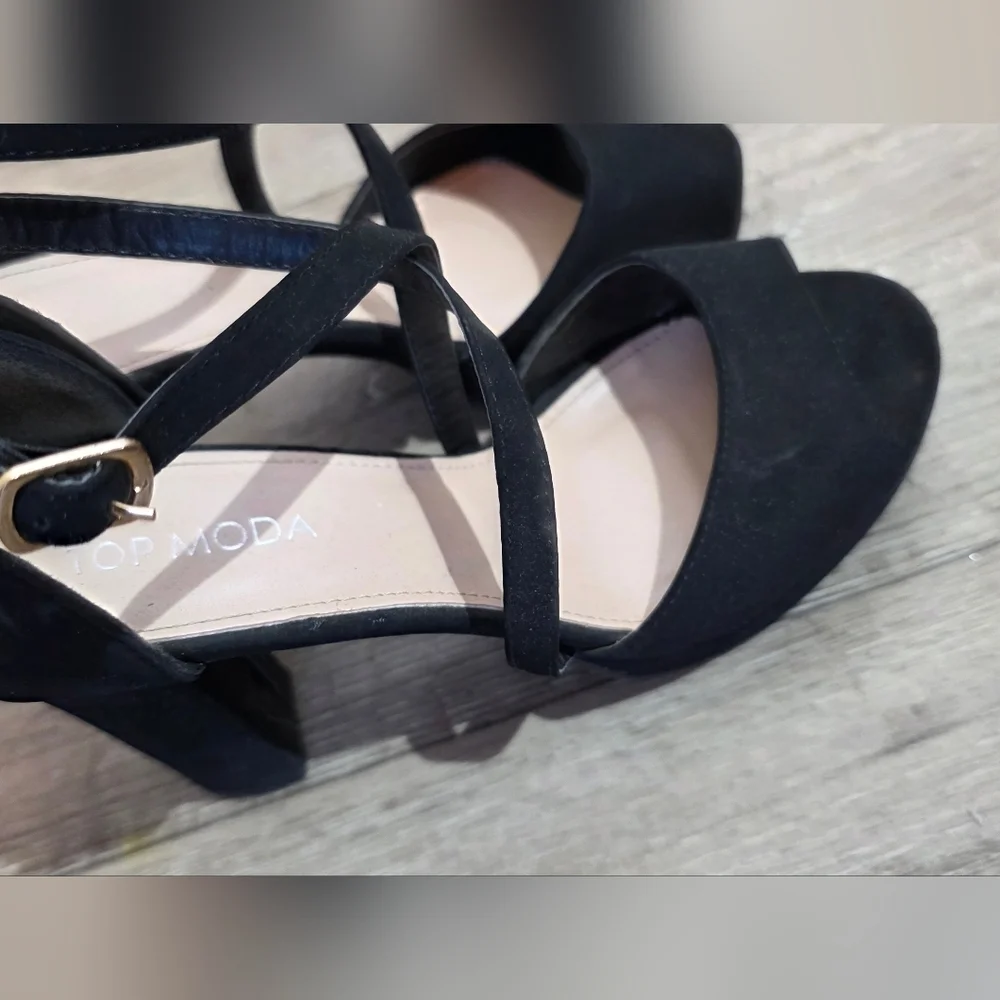 TOP Moda chic black