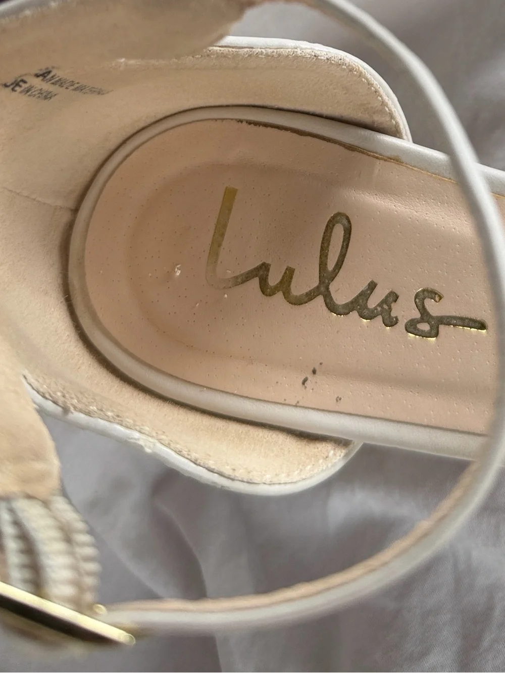 Lulus step into