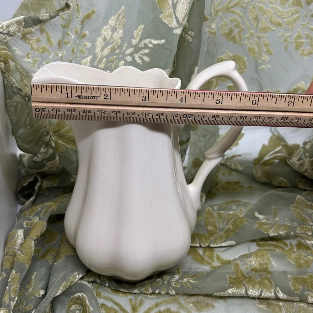 N/A beautiful cream