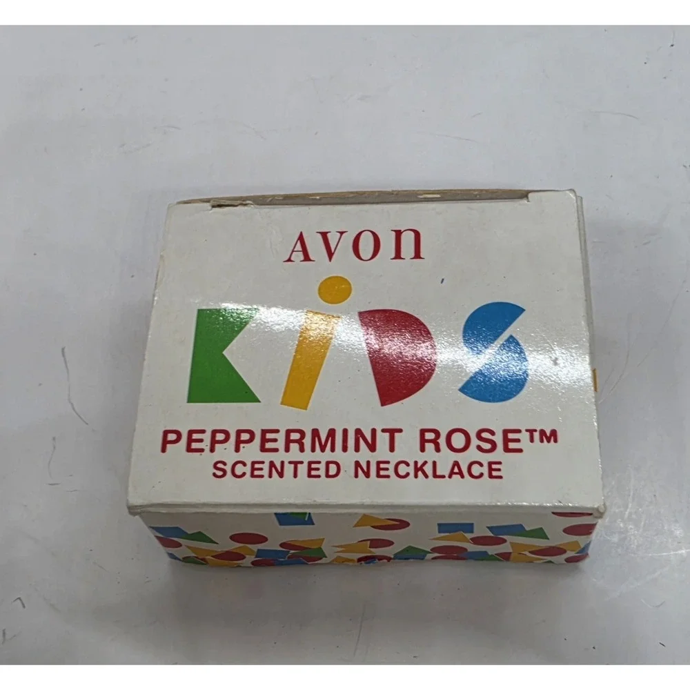 Vintage 1994 Avon Kids Pendant Goldtone Necklace Peppermint Rose Jewelry 16