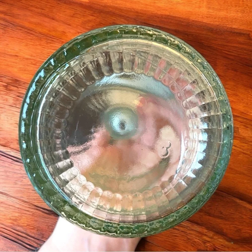 None seals decanter functional