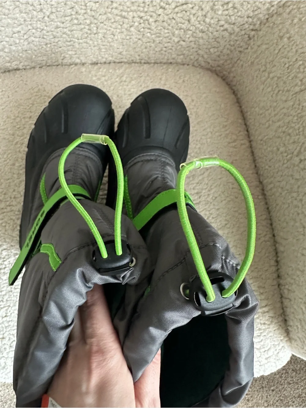 Sorel Children’s Flurry Snow Boot sz 4
