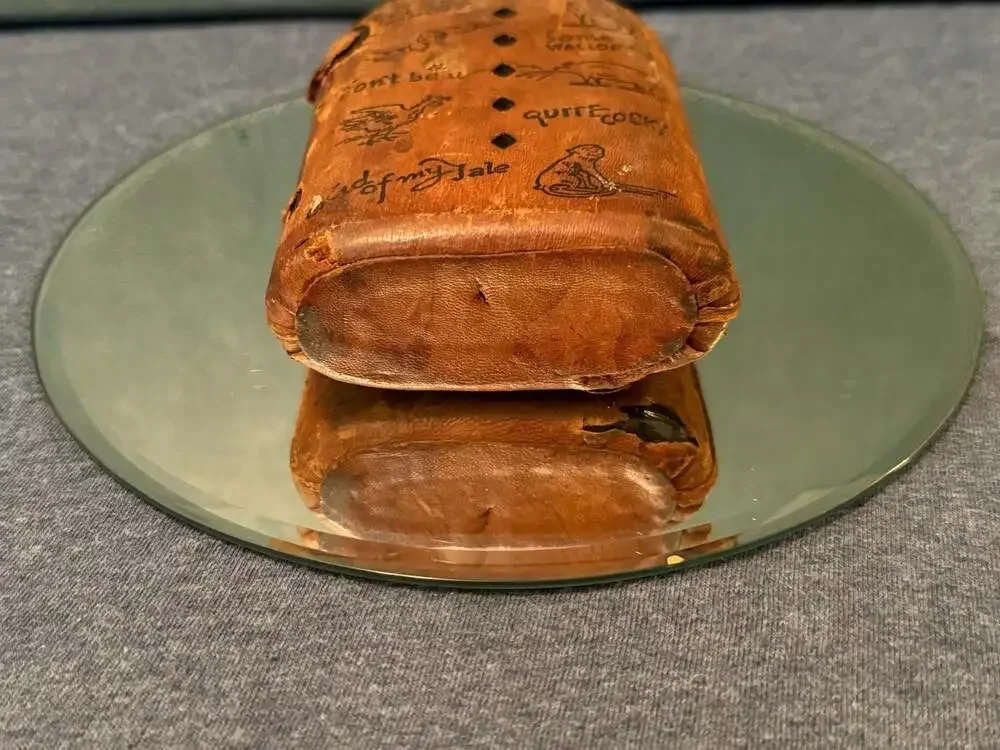 Unknown amber glass