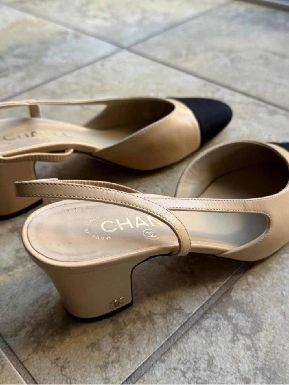 CHANEL classic slingback