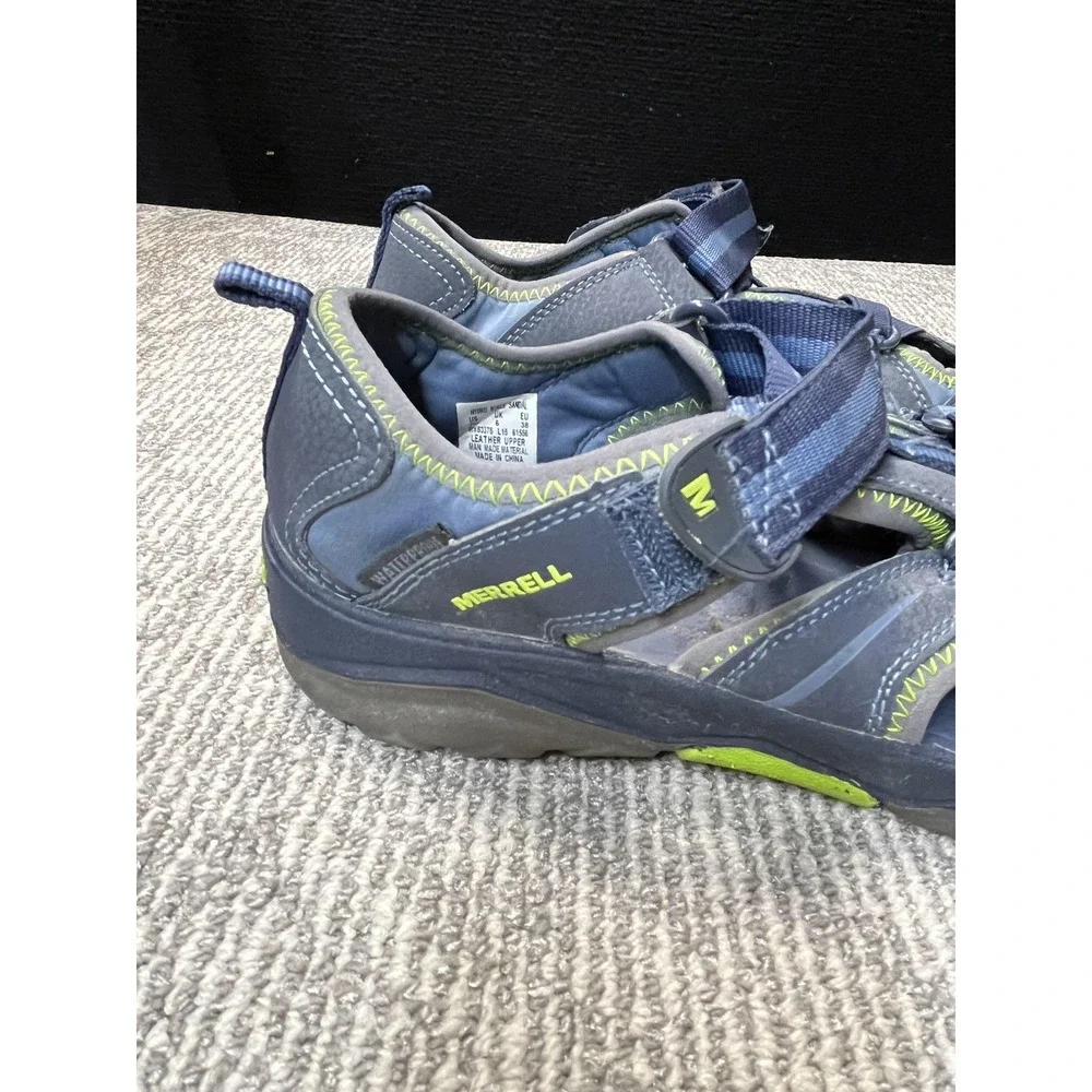 Merrell brand style