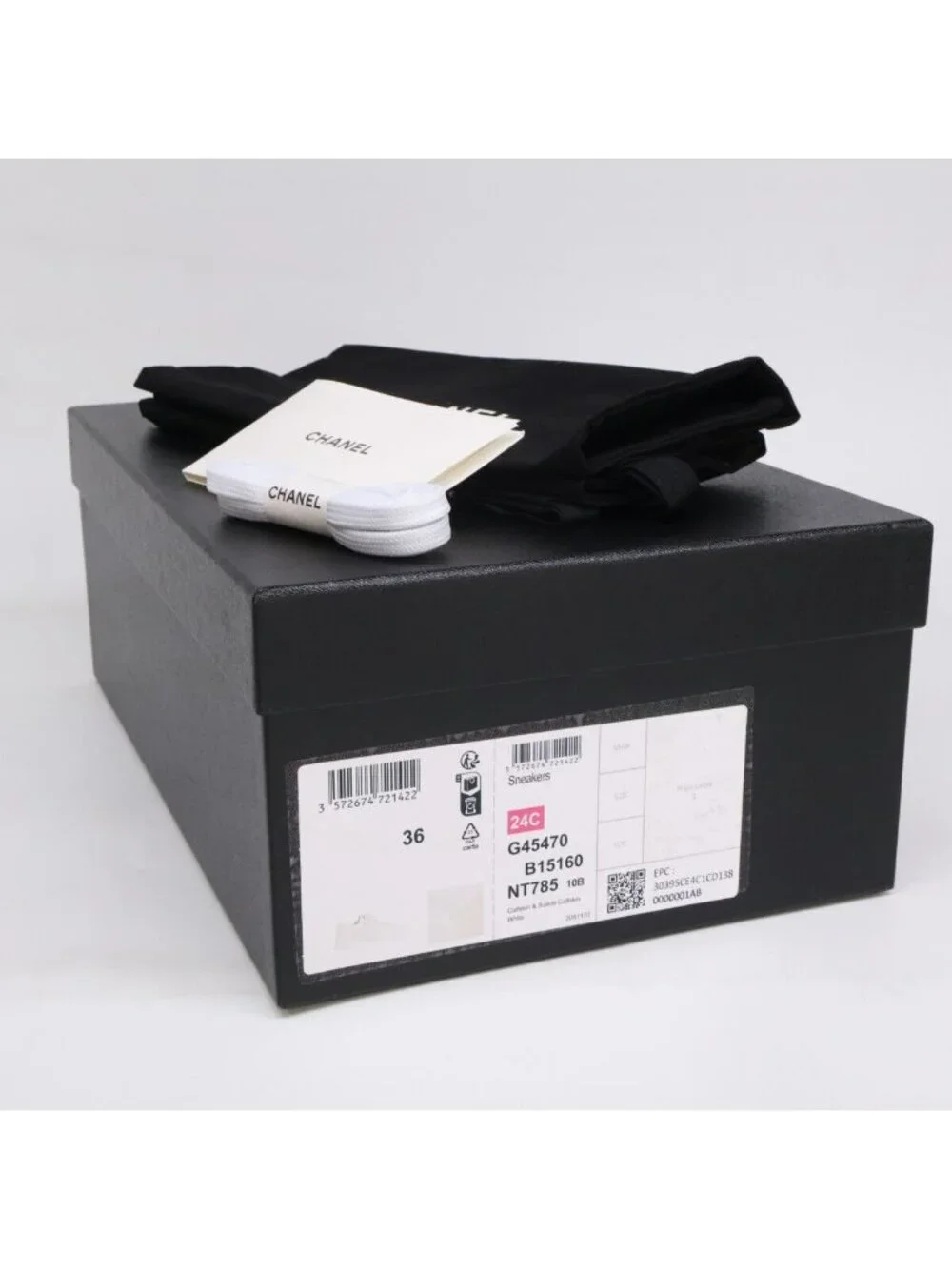 CHANEL type 24