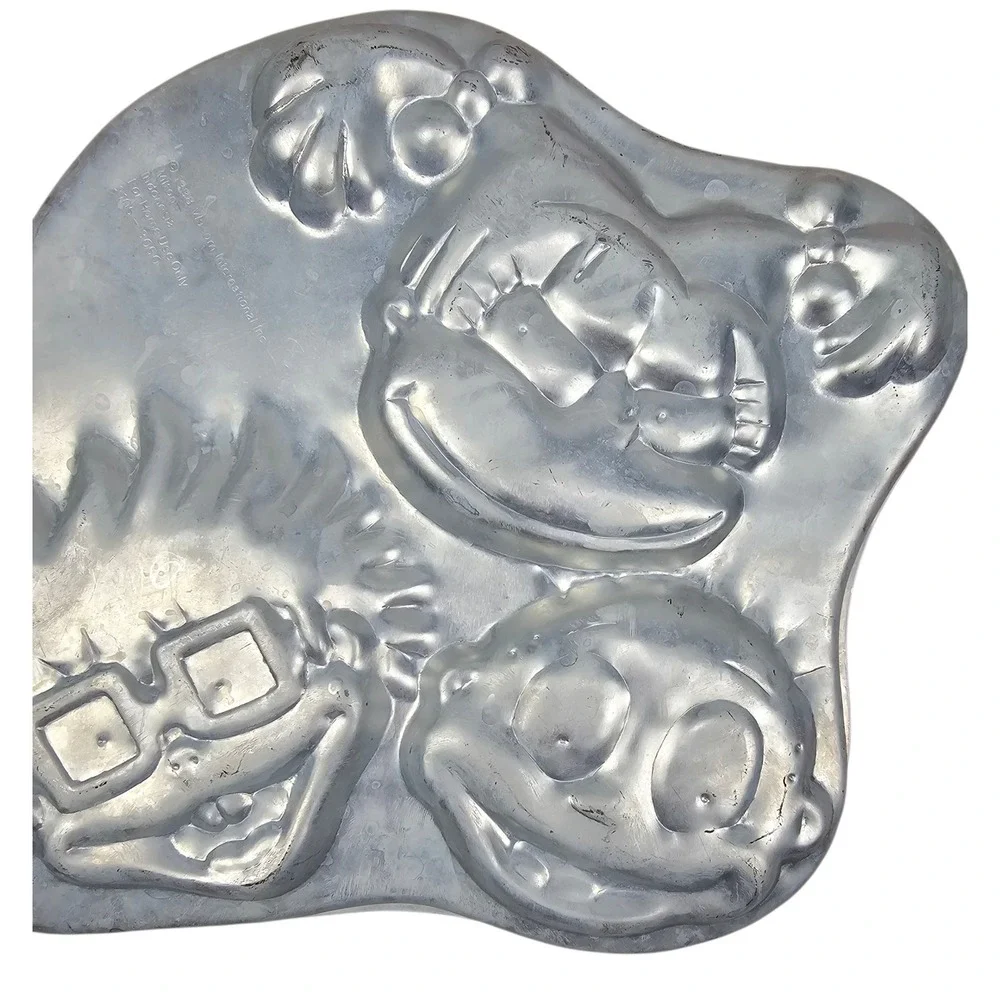 Wilton vintage aluminum