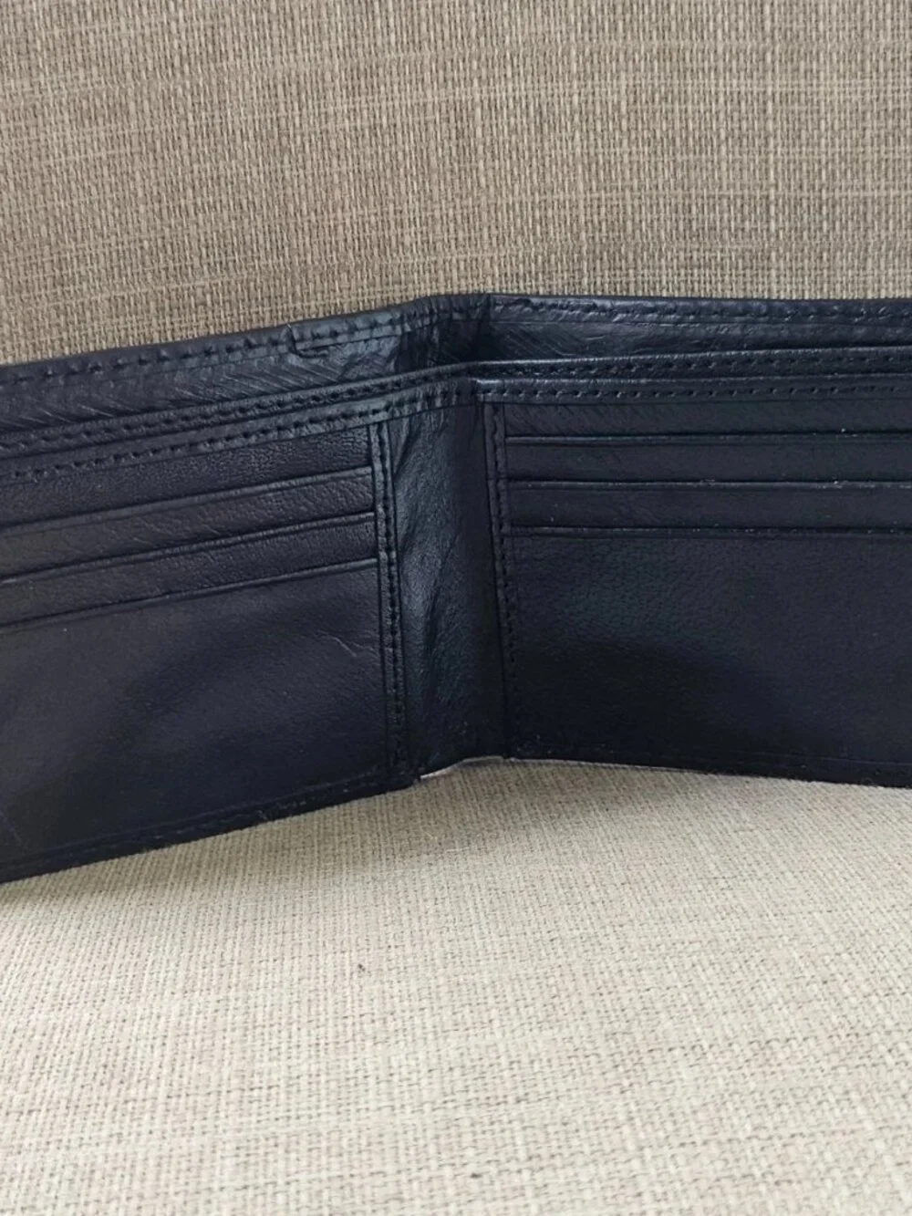 N/A fur billfold