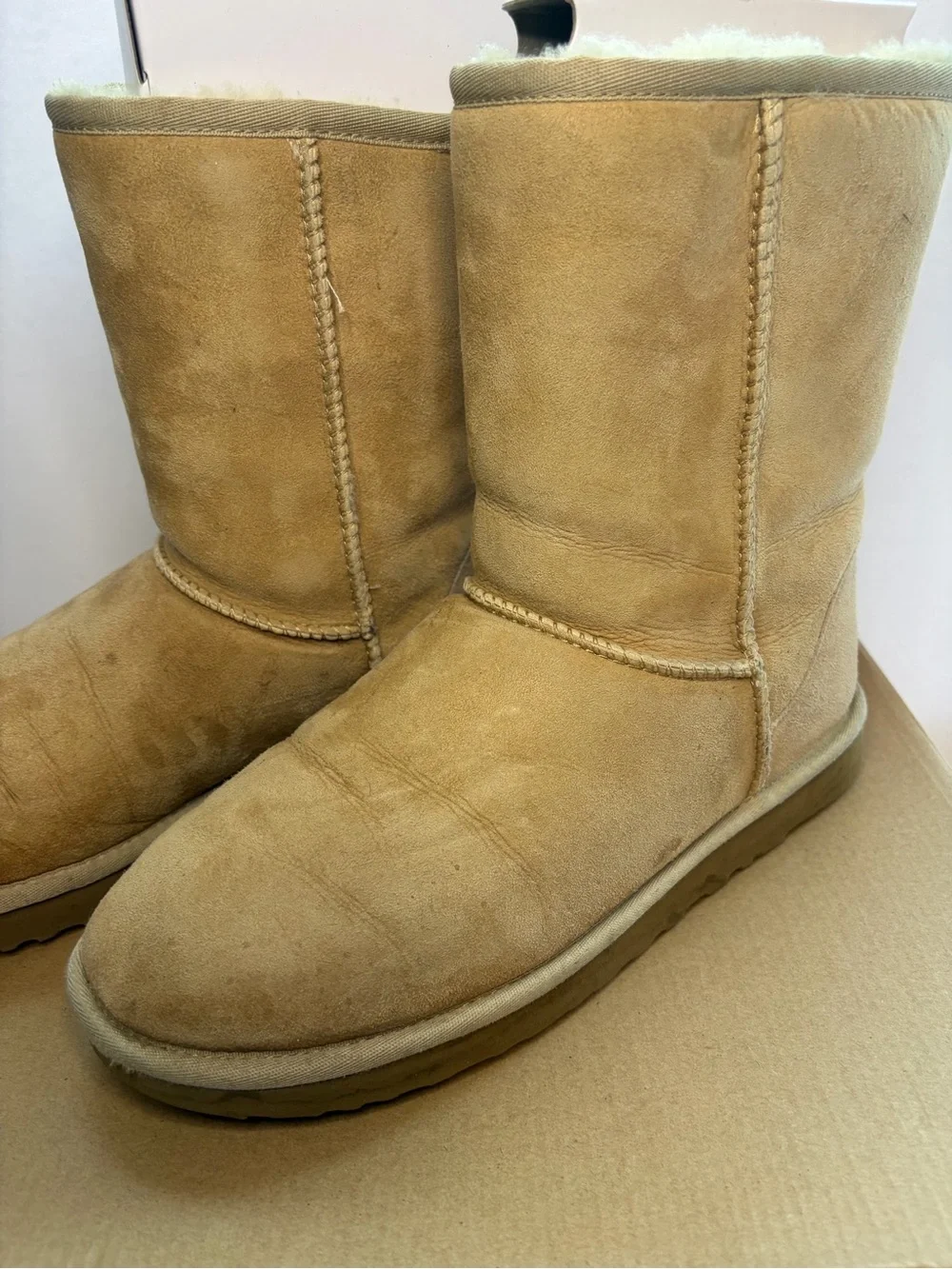 UGG classic short