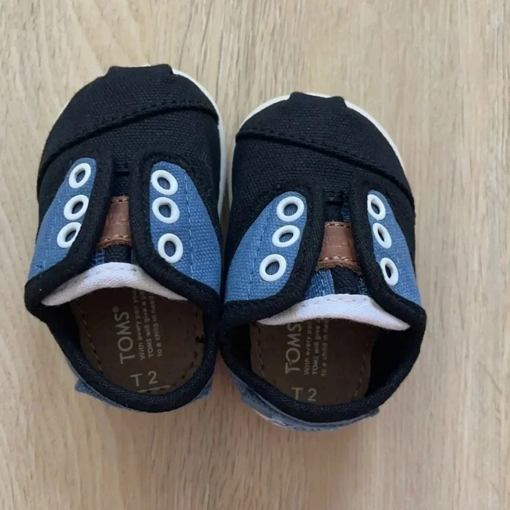 Toms toddler color