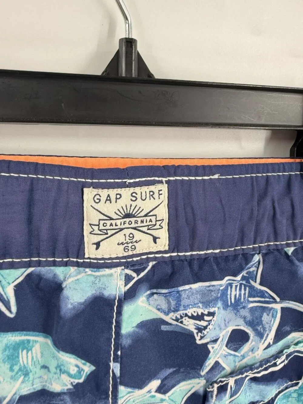 GAP kids shark
